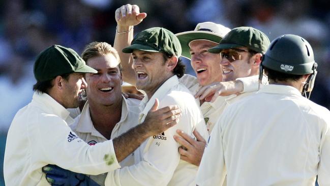 Warnie with Gilly, Punter, Binga and Haydos at the end of the 2007 Ashes Test.