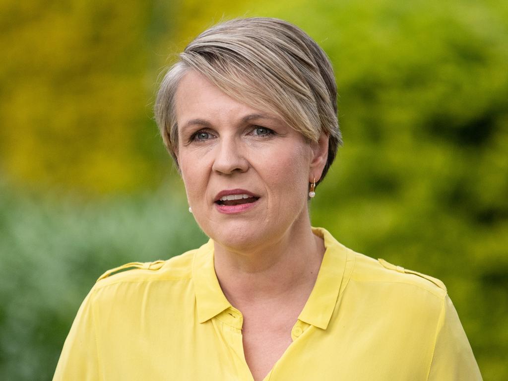 Tanya Plibersek Accuses Scott Morrison Of ‘typical Gaslighting After Pm Denies Julia Banks 8675