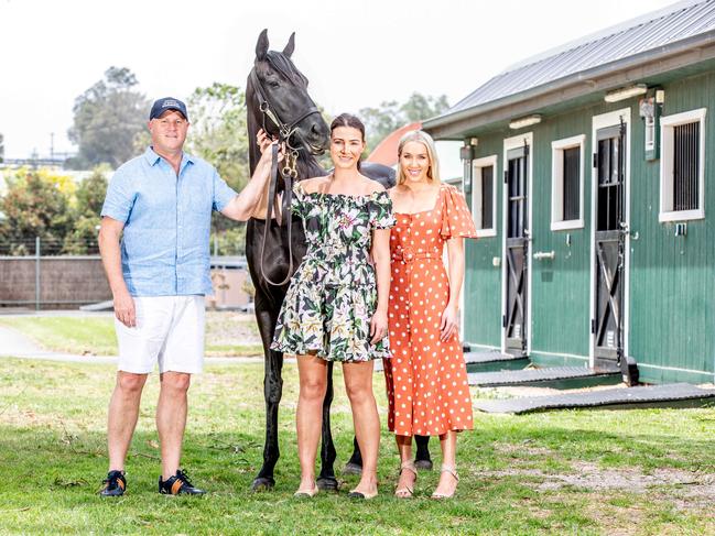 (L-R) Nina O'Brien, Danny O'Brien, Rianna Ponting. Horse is 'Need New Friends'. Nina and Rianna are in the syndicate of female owners and Danny O'Brien is the trainer.