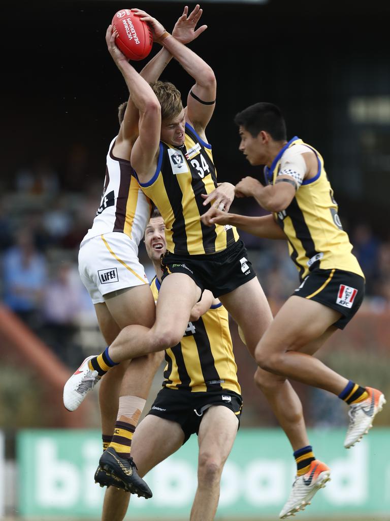 Tom Highmore clunks a mark against Box Hill. Picture: Darrian Traynor/AFL Photos/via Getty Images