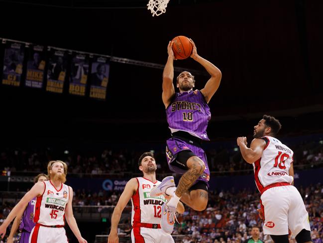 Xavier Cooks rises above the rest. Picture: Jenny Evans/Getty Images