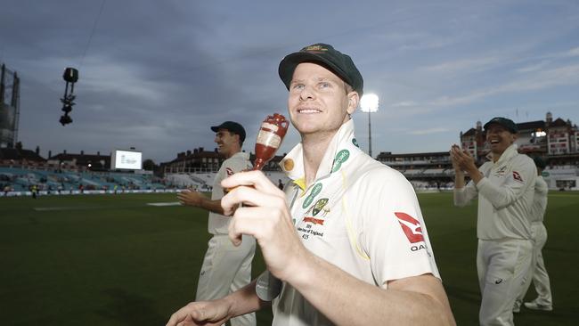 Smith with the Ashes urn after Australia drew the series in 2019. Picture: Ryan Pierse/Getty Images