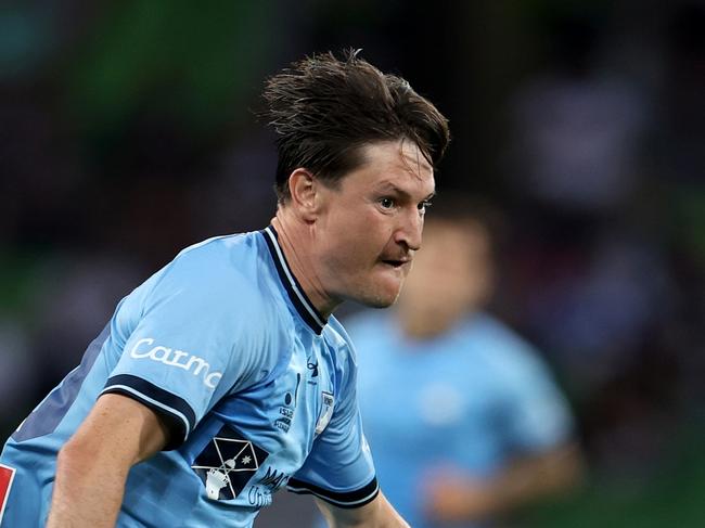 MELBOURNE, AUSTRALIA - JANUARY 24: Joe Lolley of Sydney FC in action during the round 16 A-League Men match between Melbourne Victory and Sydney FC at AAMI Park, on January 24, 2025, in Melbourne, Australia. (Photo by Jonathan DiMaggio/Getty Images)