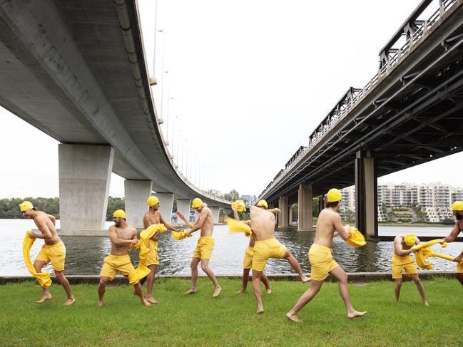 Towel Fight - photography by Neil Bailey