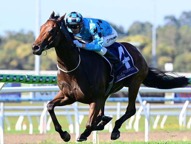 Redford steams away to win on debut for new trainer Stuart Kendrick. Picture: Grant Peters - Trackside Photography