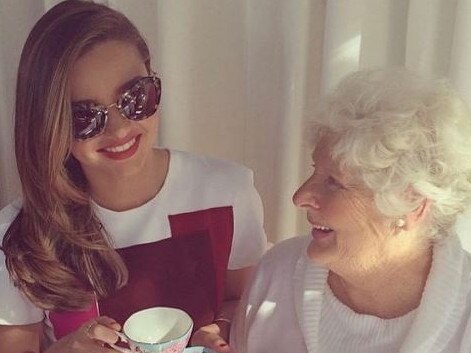 Miranda Kerr mourns passing of her grandmother , , https://www.instagram.com/p/CL7QrtQhJaJ/?igshid=jtyy2dn4lw2k,