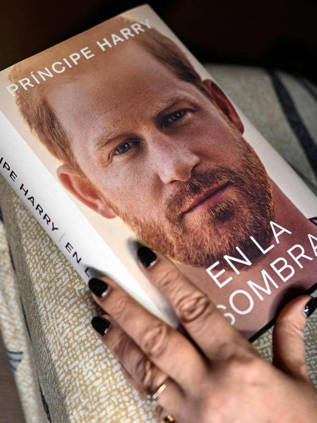 “En la sombra” (In the shadow), the Spanish version of Prince Harry's autobiography, which mistakenly went on sale on Thursday. Picture: Oscar Del Pozo/AFP