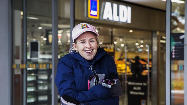 Karina Marshall snagging a ski bargain at Aldi in Waterloo, Sydney. Picture: Jenny Evans