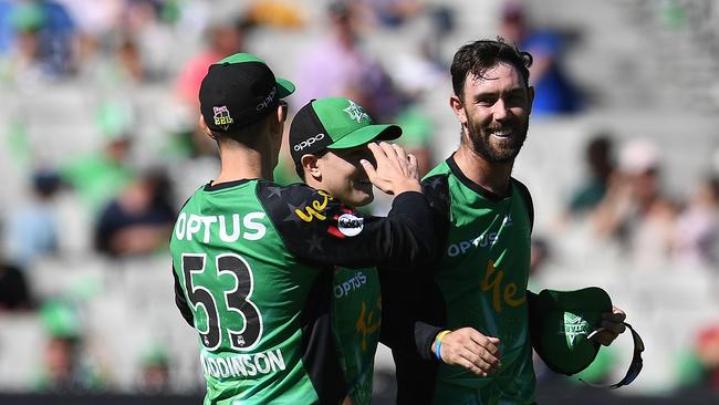 Glenn Maxwell of the Stars (right) reacts after dismissing Moises Henriques of the Sixers during the Big Bash League (BBL) match between the Melbourne Stars and the Sydney Sixers at the MCG in Melbourne, Sunday, February 10, 2019. (AAP Image/Julian Smith) NO ARCHIVING, EDITORIAL USE ONLY, IMAGES TO BE USED FOR NEWS REPORTING PURPOSES ONLY, NO COMMERCIAL USE WHATSOEVER, NO USE IN BOOKS WITHOUT PRIOR WRITTEN CONSENT FROM AAP