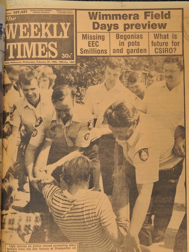 The Weekly Times in 1985 shows the Shepparton Ibis factory protest.