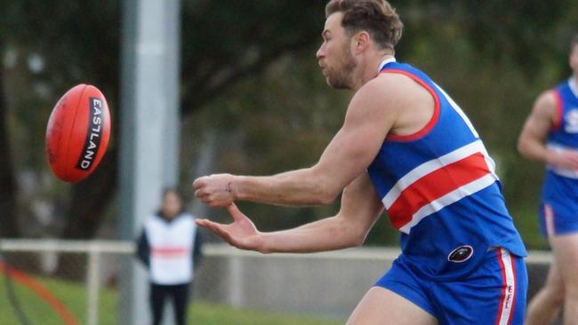 Bulldogs blast into preliminary final