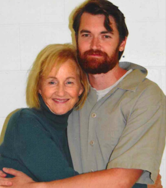 Silk Road founder Ross Ulbricht sends messages from prison | news.com ...