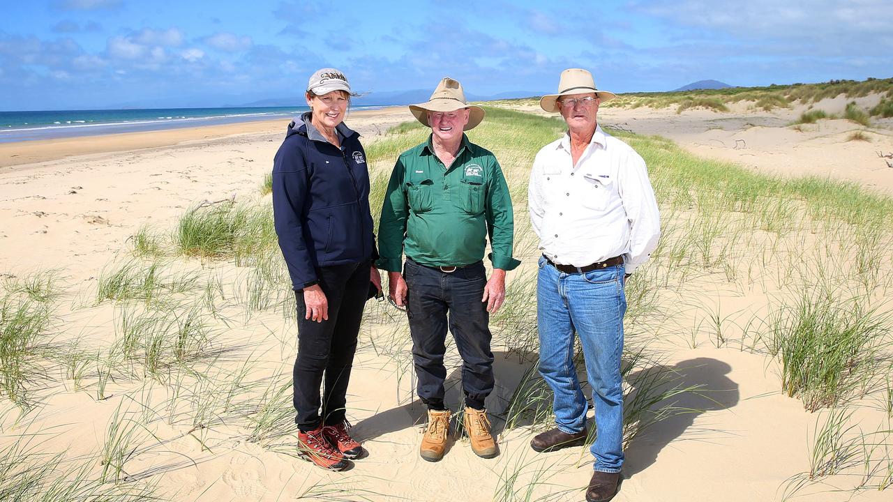 Secretary of the Snake Island Cattlemens Association Jen Bland, Bruce Chapman – or Chappy, and past president John Giliam. Picture: Andy Rogers