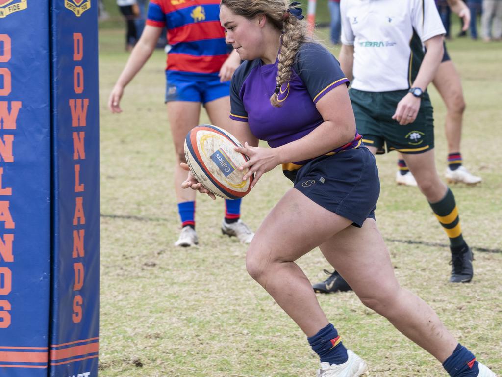 Sienna Norris scores a try for Glennie. Selena Worsley Shield game2. Girl's rugby 7s Downlands vs Glennie. Saturday, August 6, 2022. Picture: Nev Madsen.