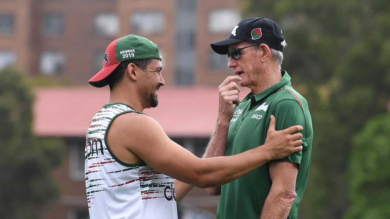 New Rabbitohs coach Wayne Bennett chats with his five-eighth Cody Walker. (AAP Image/Dean Lewins) 