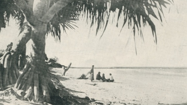 Elliott River Heads, 1927. Known for its extensive beach and excellent fishing grounds, this seaside resort is about 12 miles from Bundaberg. Source: The Burnett and Isis Pictorial via Centre for the Government of Queensland