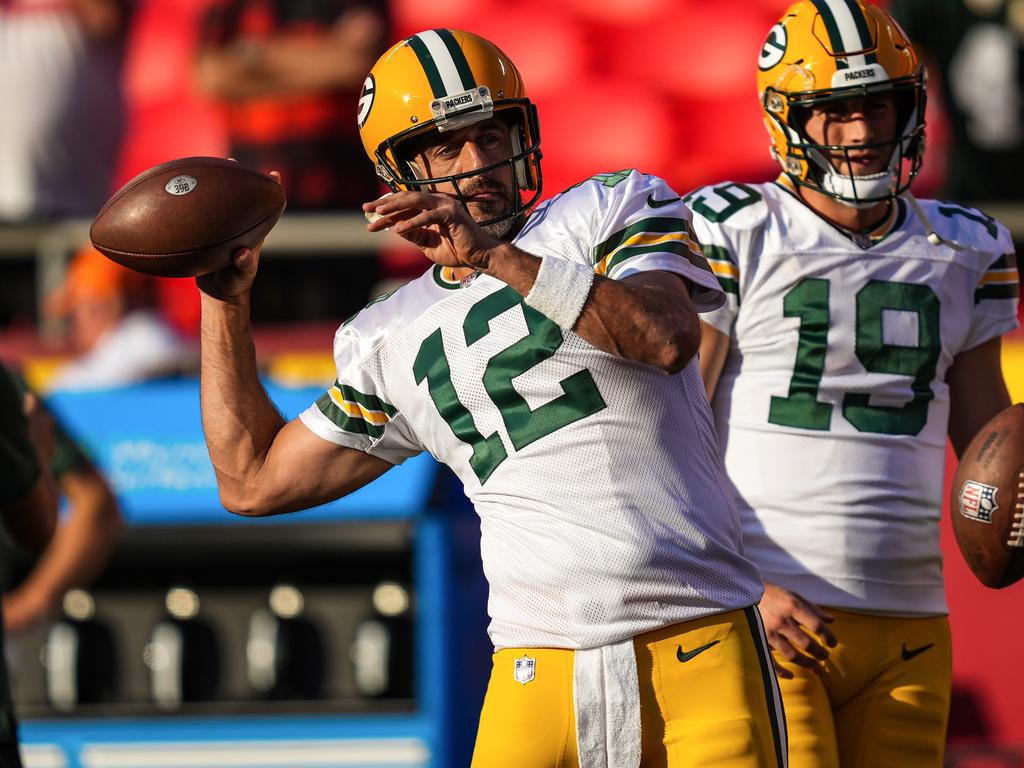 NFL 2022, Aaron Rodgers keeps the Green Bay Packers' publicity machine  turning