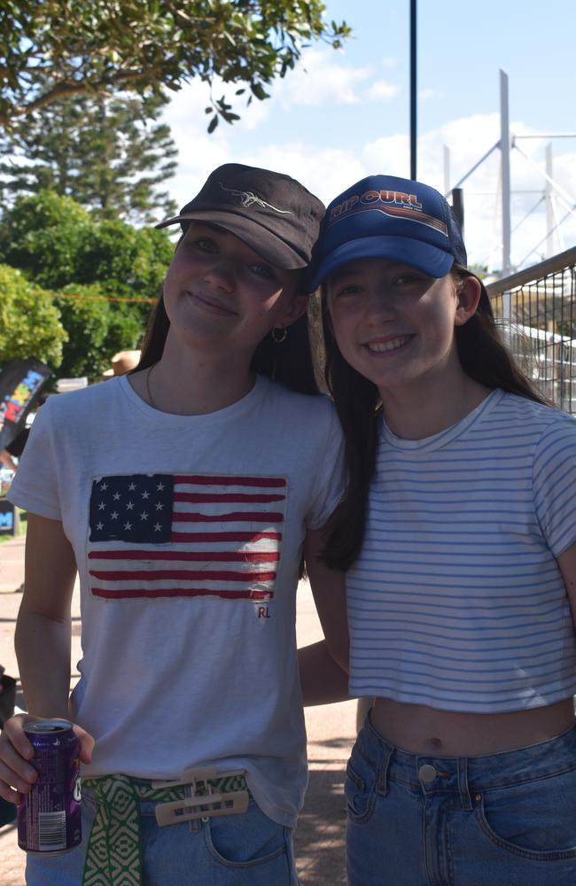 Stella Deighton and Maia Lackens at the 2022 Caloundra Music Festival. Photo: Elizabeth Neil