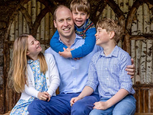 Princess Charlotte, Prince William, Prince of Wales, Prince Louis and Prince George on the Windsor Estate. (Photo by Millie Pilkington / KENSINGTON PALACE / AFP) /