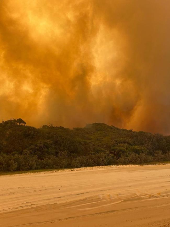 View of the 2020 Fraser Island fires from Cathederals Beach Sunday. Photo: Instagram @ luvin_local