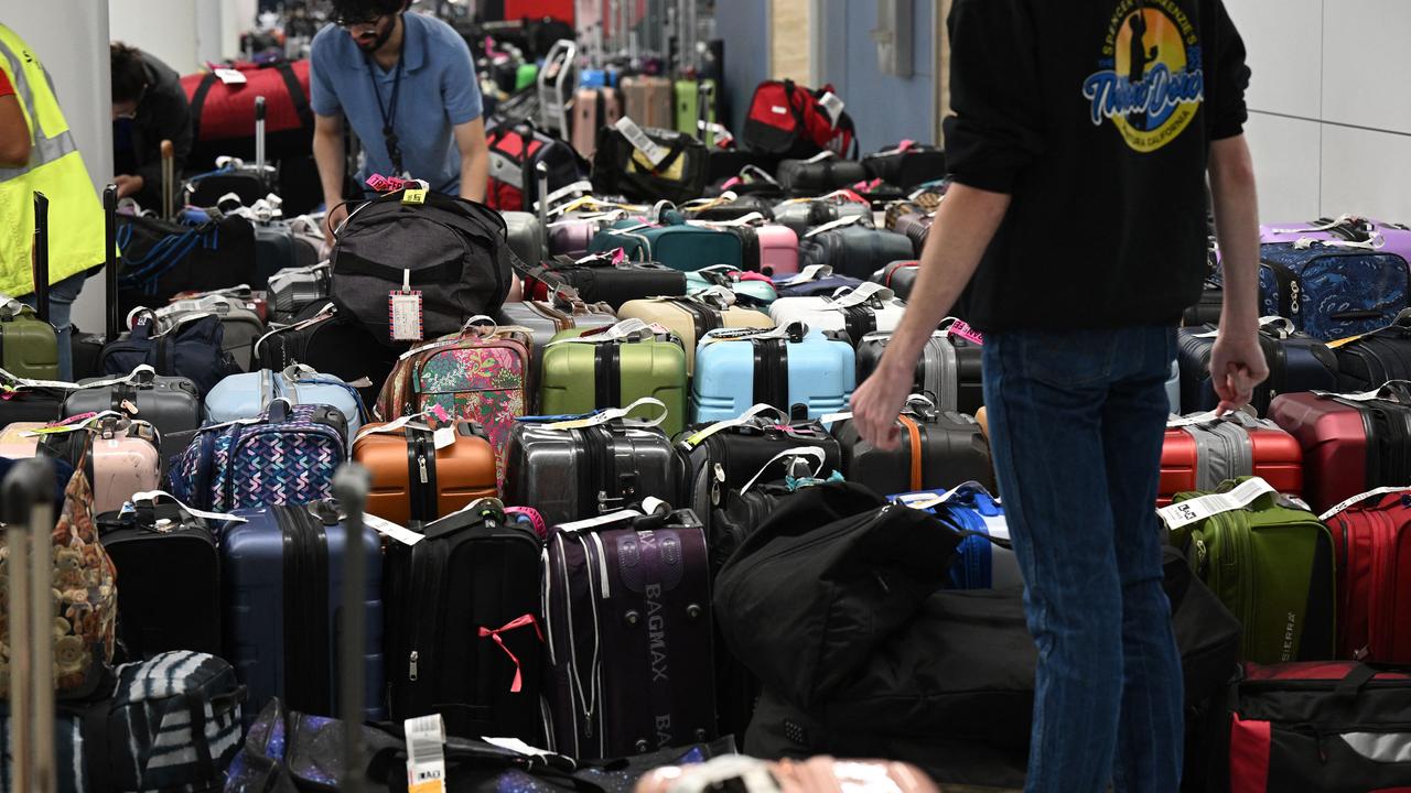 Qantas check in baggage prohibited items online