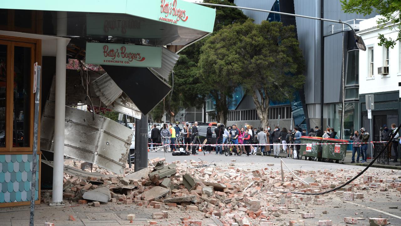 Melbourne earthquake Can I travel more than 10km to check for damage