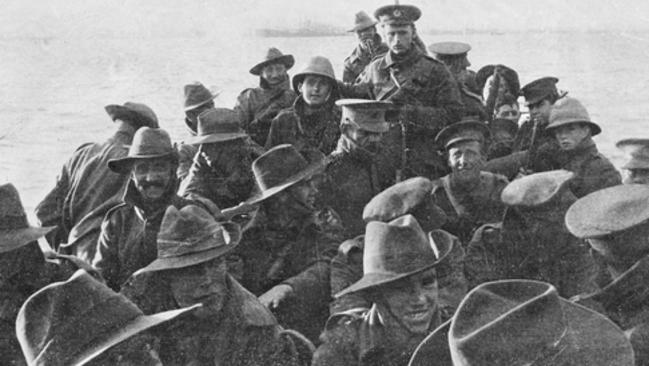 Must Credit: Australian War Memorial ANZAC ID number A02781 Collection type Photograph Object type Black & white - Glass original half plate negative Maker Unknown Place made Ottoman Empire: Turkey, Marmara, Chanak, Gallipoli Peninsula Date made 25 April 1915 Description A view looking aft of lifeboat carrying unidentified men of the Australian 1st Divisional Signal Company as they are towed towards Anzac Cove at 6 am on the day of the landing.