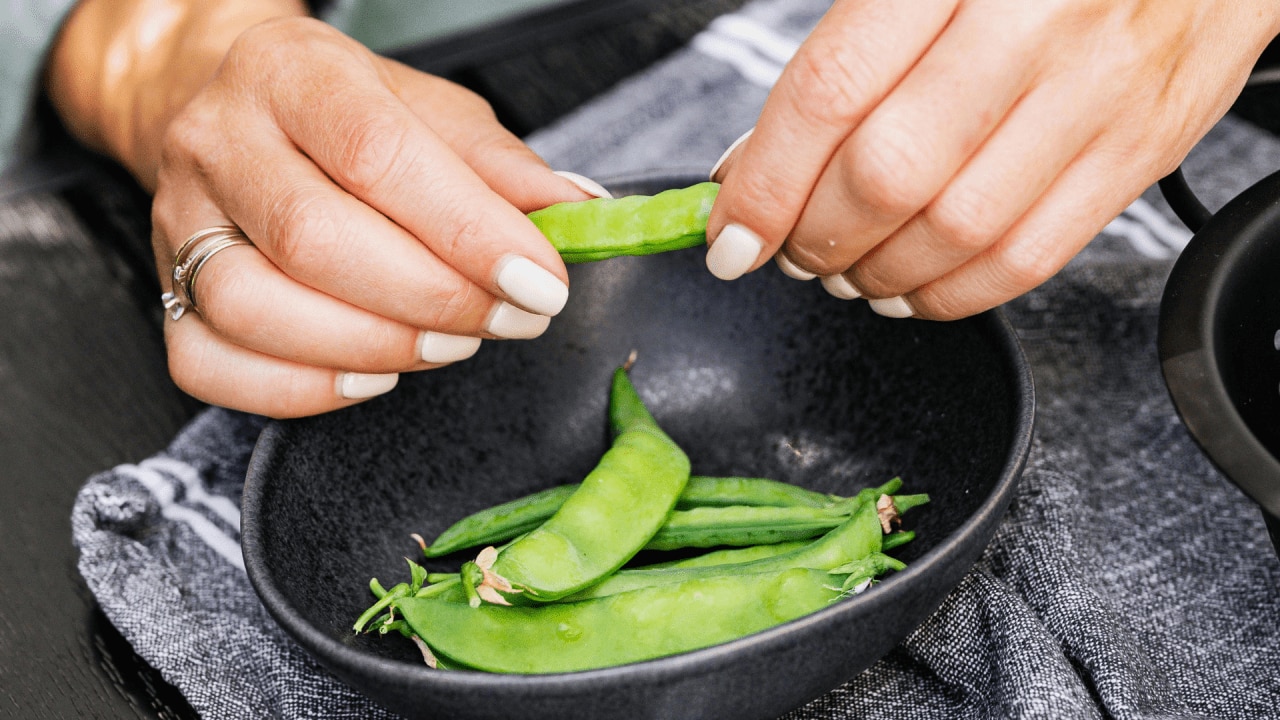 <h2><span>#8. Snack on snow peas</span></h2><p><span>When 3pm-itis hits, Smith recommends a tasty snack plate &ndash; that even includes chocolate(!). &ldquo;Choose a hummus, tzatziki or a beetroot dip with some snow peas, carrot, celery, capsicum or whatever veg you sort of enjoy. Then add nuts or a little bit of chocolate,&rdquo; Smith suggests. Love the sound of that.</span></p>