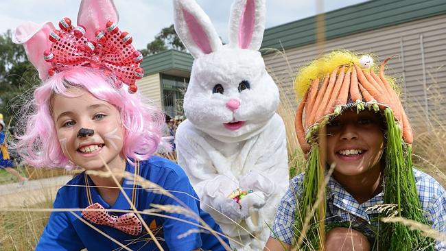 Black Rock Primary School students hop along for the annual East Hat ...