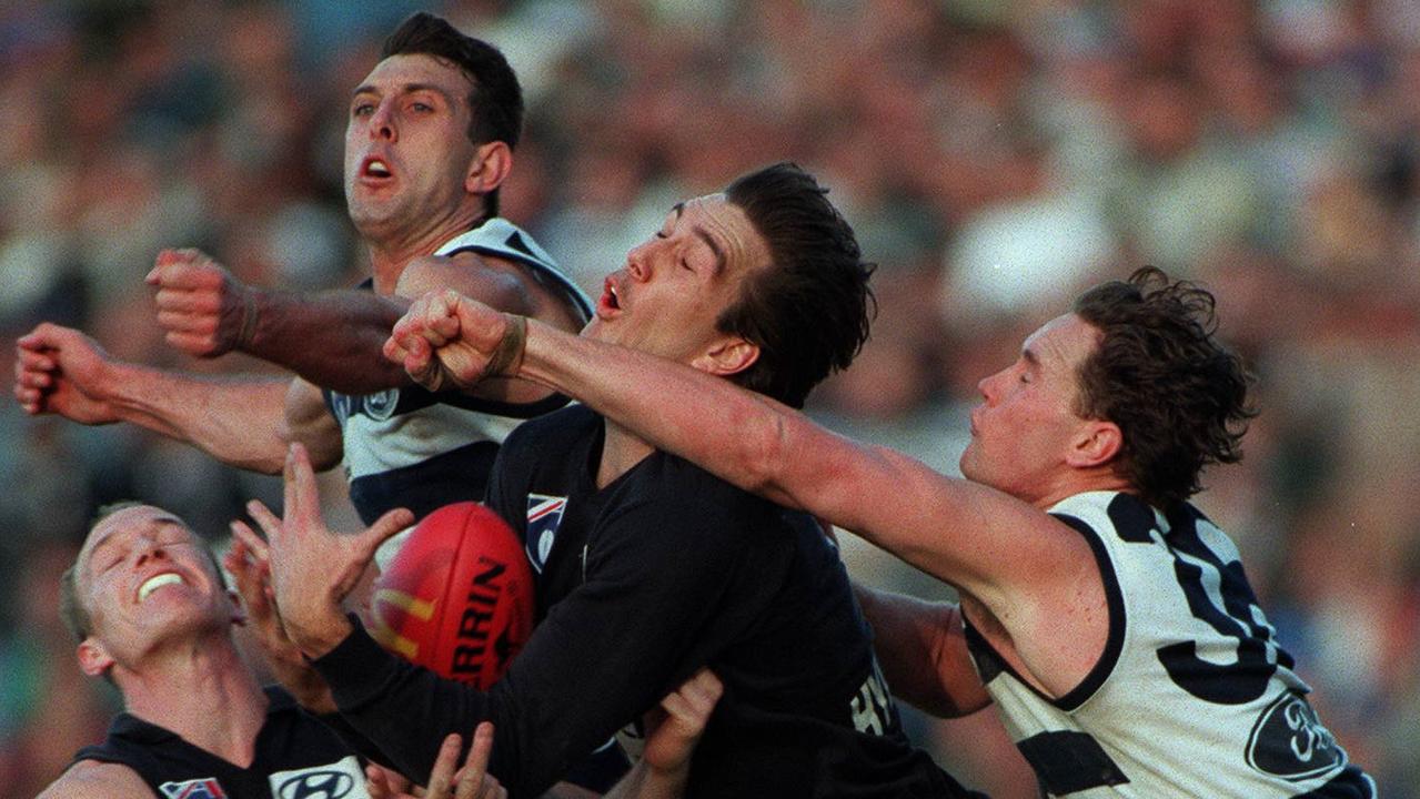 Footy Flashback: Geelong V Carlton At Kardinia | Geelong Advertiser