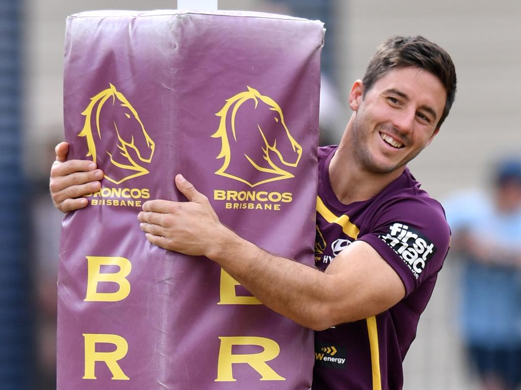 Ben Hunt during the Brisbane Broncos training session in Brisbane, Thursday, September 21, 2017. The Broncos will play the Melbourne Storm in the NRL preliminary final on Friday. (AAP Image/Darren England) NO ARCHIVING