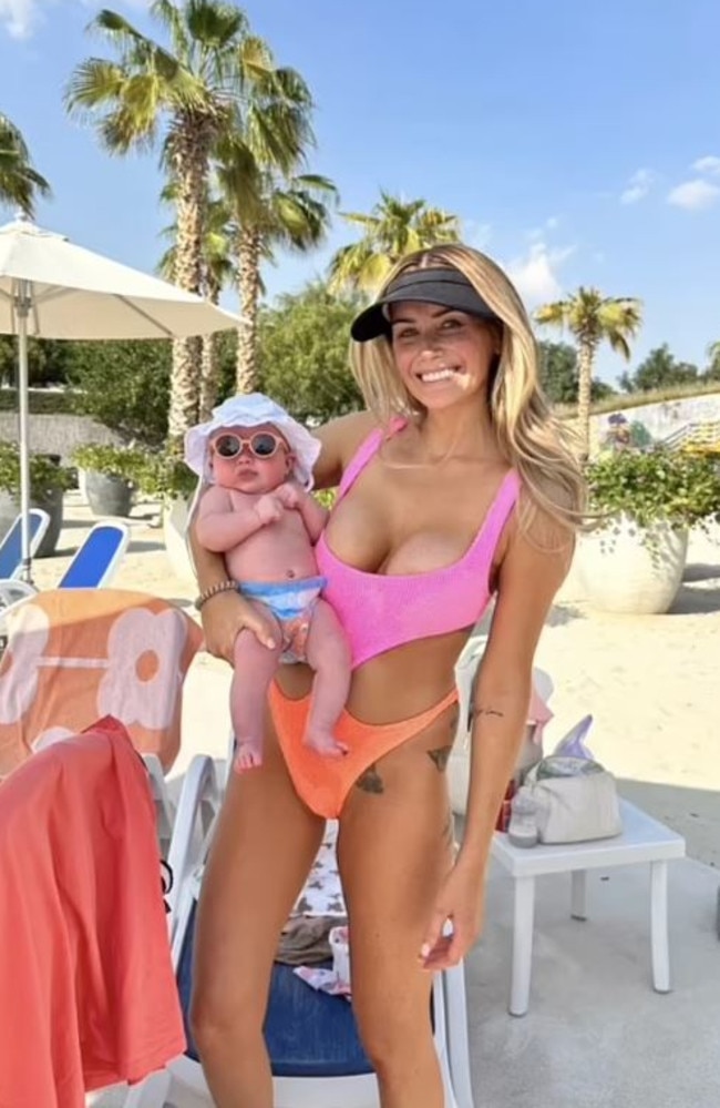 A British influencer has hit back after reports she’d been ‘mum-shamed’ over this bikini snap made headlines around the world. Picture: Instagram/LauraAnderson