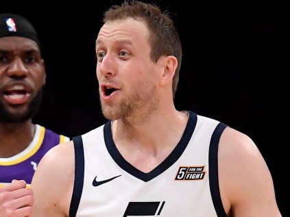 LOS ANGELES, CALIFORNIA - OCTOBER 25:  Joe Ingles #2 of the Utah Jazz argues a call in front of LeBron James #23 of the Los Angeles Lakers during the first half at Staples Center on October 25, 2019 in Los Angeles, California. (Photo by Harry How/Getty Images)