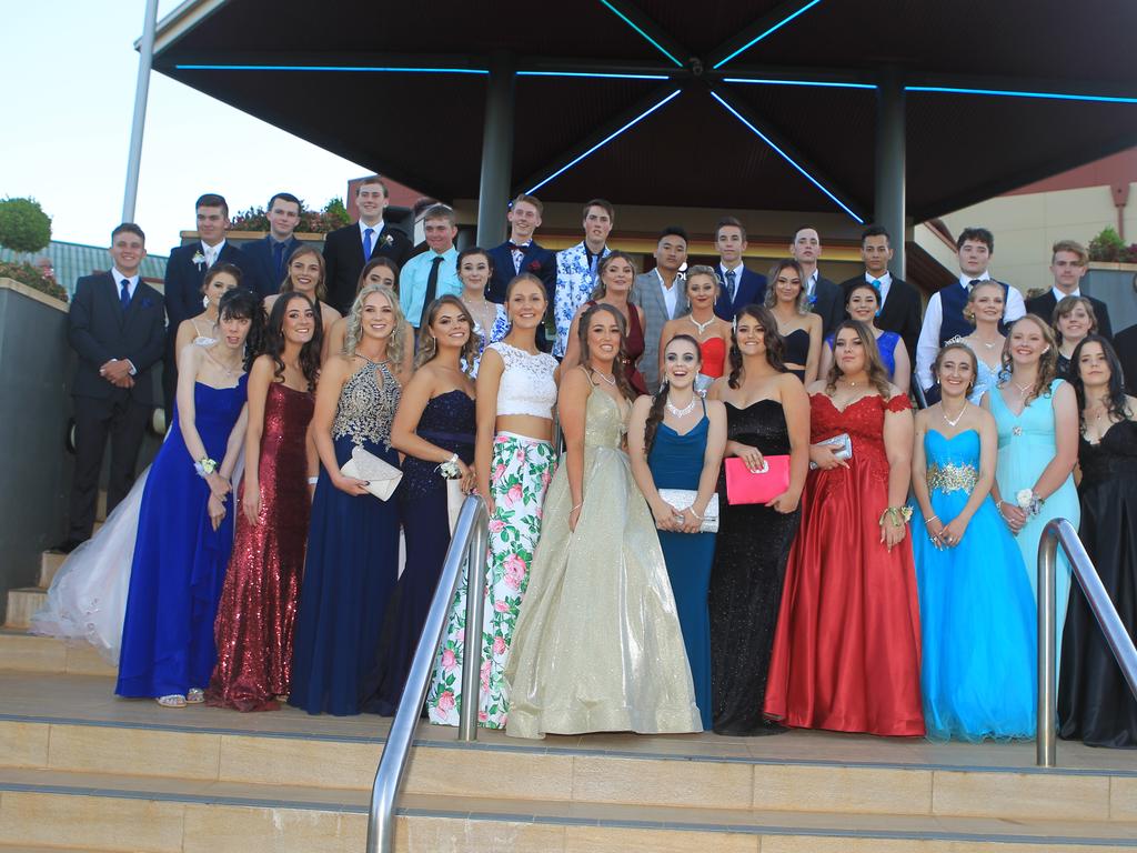 GALLERY: Students stun at Clifton State formal