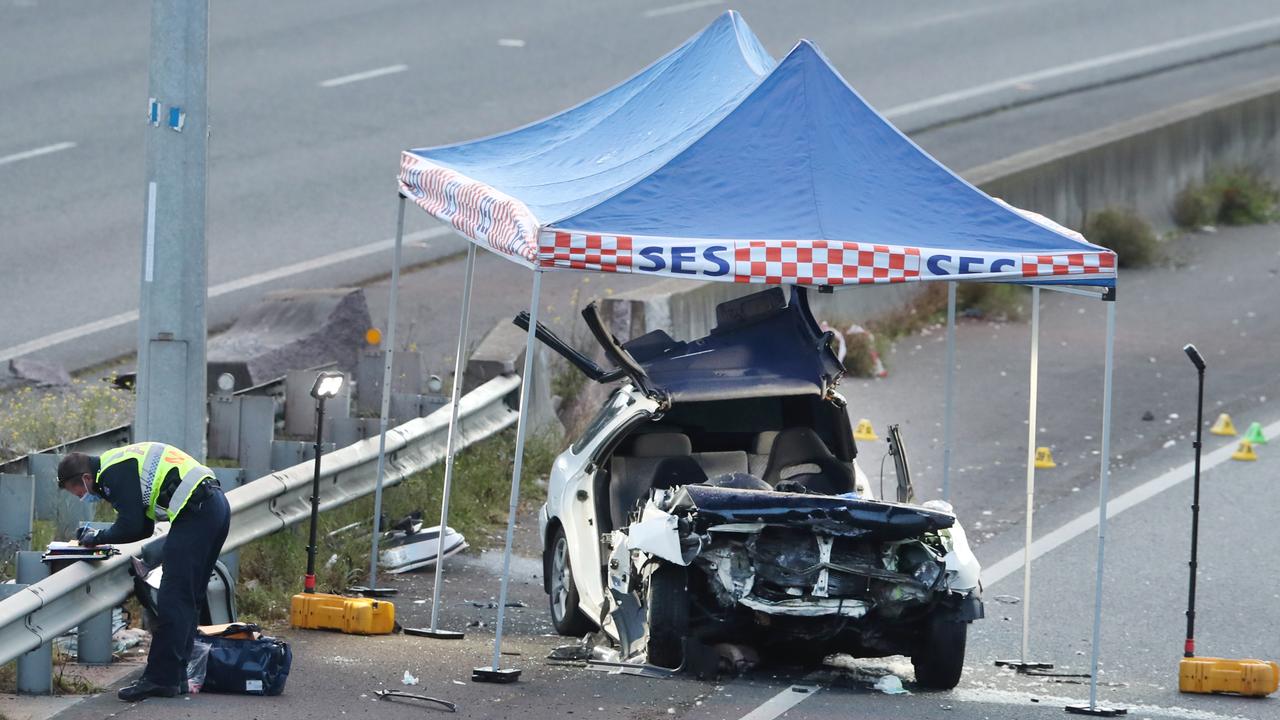 Eastern Freeway Closed: Inbound Lanes Shut After Serious Crash Leaves ...