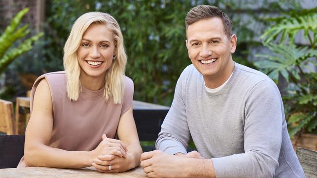 Erin Phillips and Mark Soderstrom are Mix 102.3’s breakfast duo.