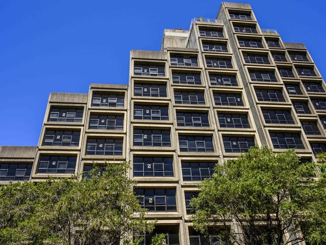 Protests greeted the announcement that Sydney’s famous Sirius Building, built as social housing in the 1970s would be sold off to private enterprise.