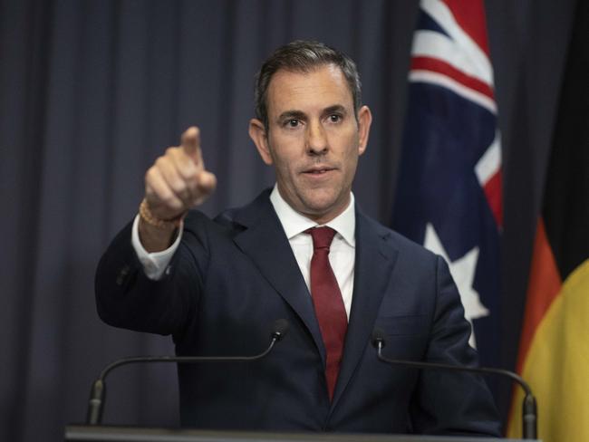 CANBERRA, AUSTRALIA - NewsWire Photos SEPTEMBER 28, 2022: The Treasurer Jim Chalmers and Finance Minister Katy Gallagher spoke to the media at a press conference in Parliament House in Canberra. Picture: NCA NewsWire / Gary Ramage