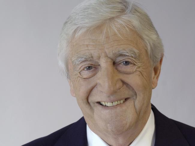 Broadcaster Michael Parkinson poses for the camera after appearing on the BBC morning news and entertainment programme Breakfast, 01/05/2007. (Photo by Jeff Overs/BBC News & Current Affairs via Getty Images)