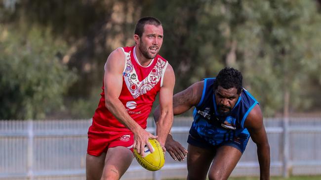 Abe Ankers playing for Federal in the 2023 CAFL season. Picture: Charlie Lowson / AFLNT Media