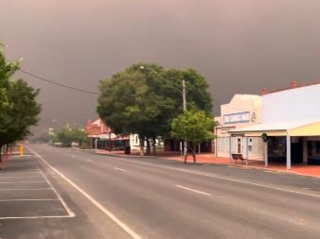 Residents described the wind as ‘nasty’ and ‘hot’. Picture: Instagram/Dimboola Imaginairum