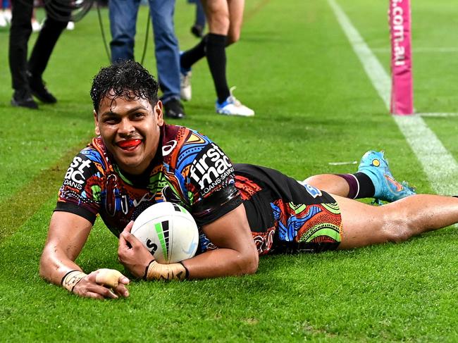 BRISBANE, AUSTRALIA - AUGUST 13: Selwyn Cobbo of the Broncos gives a smile after scoring a try during the round 22 NRL match between the Brisbane Broncos and the Newcastle Knights at Suncorp Stadium, on August 13, 2022, in Brisbane, Australia. (Photo by Bradley Kanaris/Getty Images)