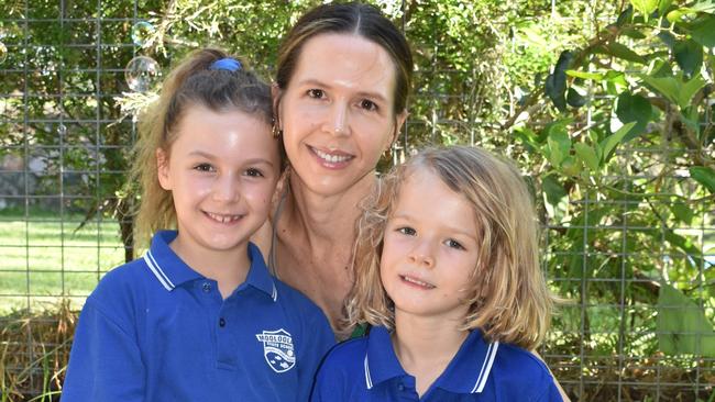 Families and students celebrate the first day of prep at Mooloolaba State School. Picture: Eddie Franklin