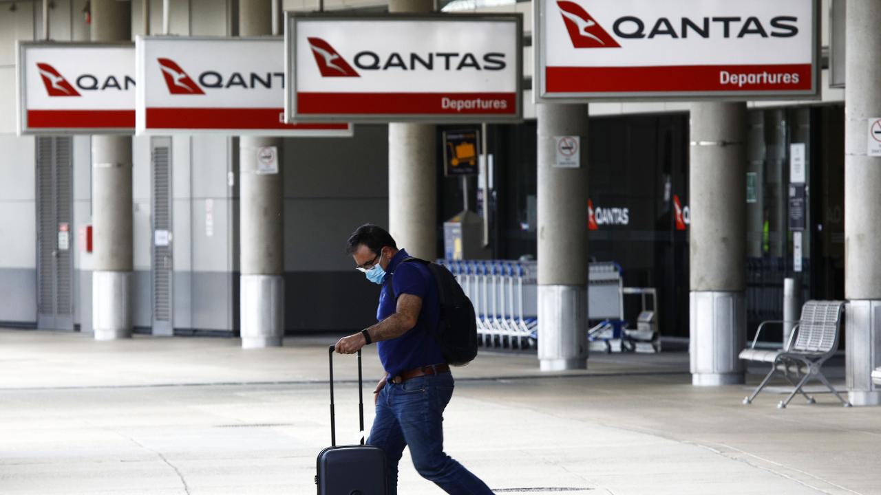 Qantas is postponing its plans to fly internationally from Brisbane until as late as February. Picture: NCA NewsWire/Tertius Pickard