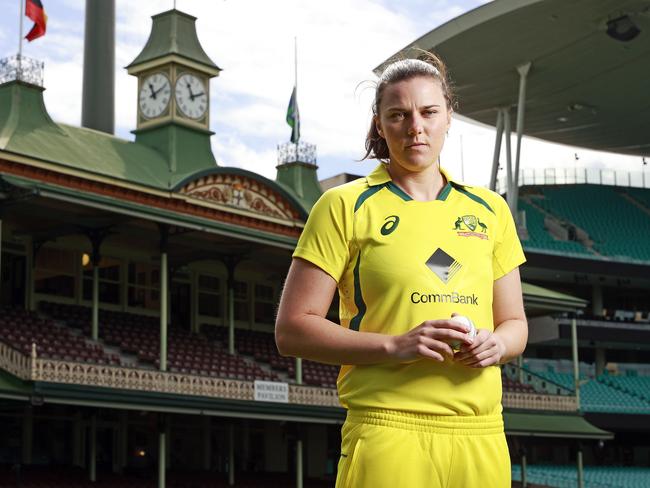 SUMMER OF CRICKET PORTRAITS. Speak to Tim Morrissey or Ben Horne for usage. SEPTEMBER 13, 2022.Pictured at the Sydney Cricket Ground today is Tahlia McGrath for Summer of Cricket Liftout scheduled for November. Picture: Tim Hunter.