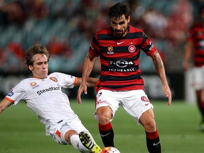 Wanderers recruit Dimas.