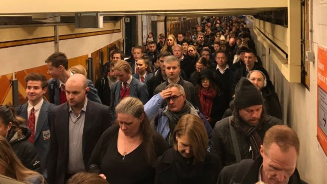 Flinders Street Station: Equipment Fault Closes Pedestrian Exit In Peak ...