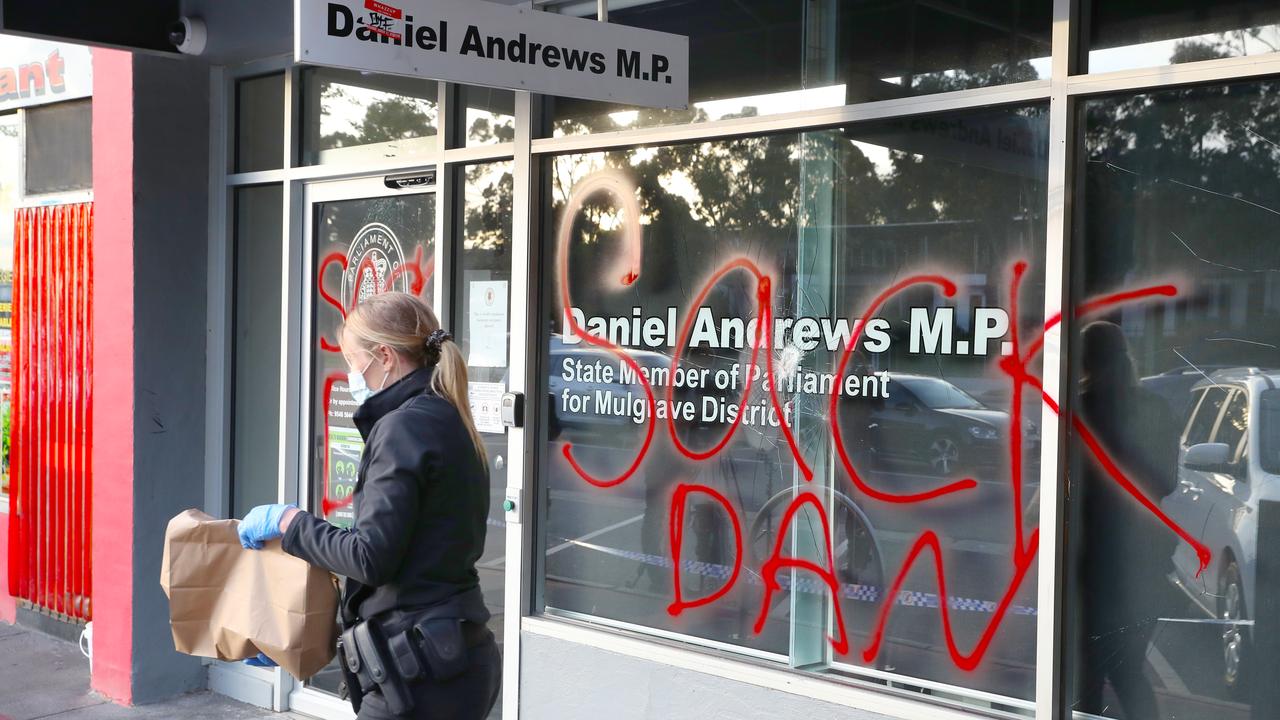 Mr Andrews say graffiti won’t stop the violence. Picture: NCA NewsWire/ David Crosling