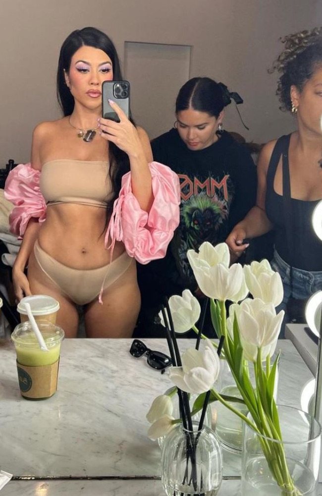 She was previously praised for this unedited snap. Picture: Instagram/KourtneyKardashian