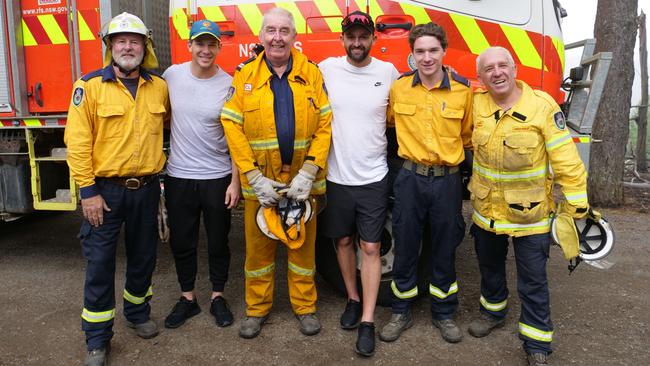 Tim Paine and Nathan Lyon visit fire affected areas of NSW, including Wingello in the Southern Highlands.